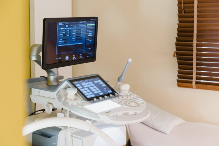 Voluson Expert OLED Ultraschallgerät für hochauflösende gynäkologische Diagnostik